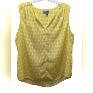 Market & Spruce women's sleeveless shirt yellow diamonds  blue outlines XL